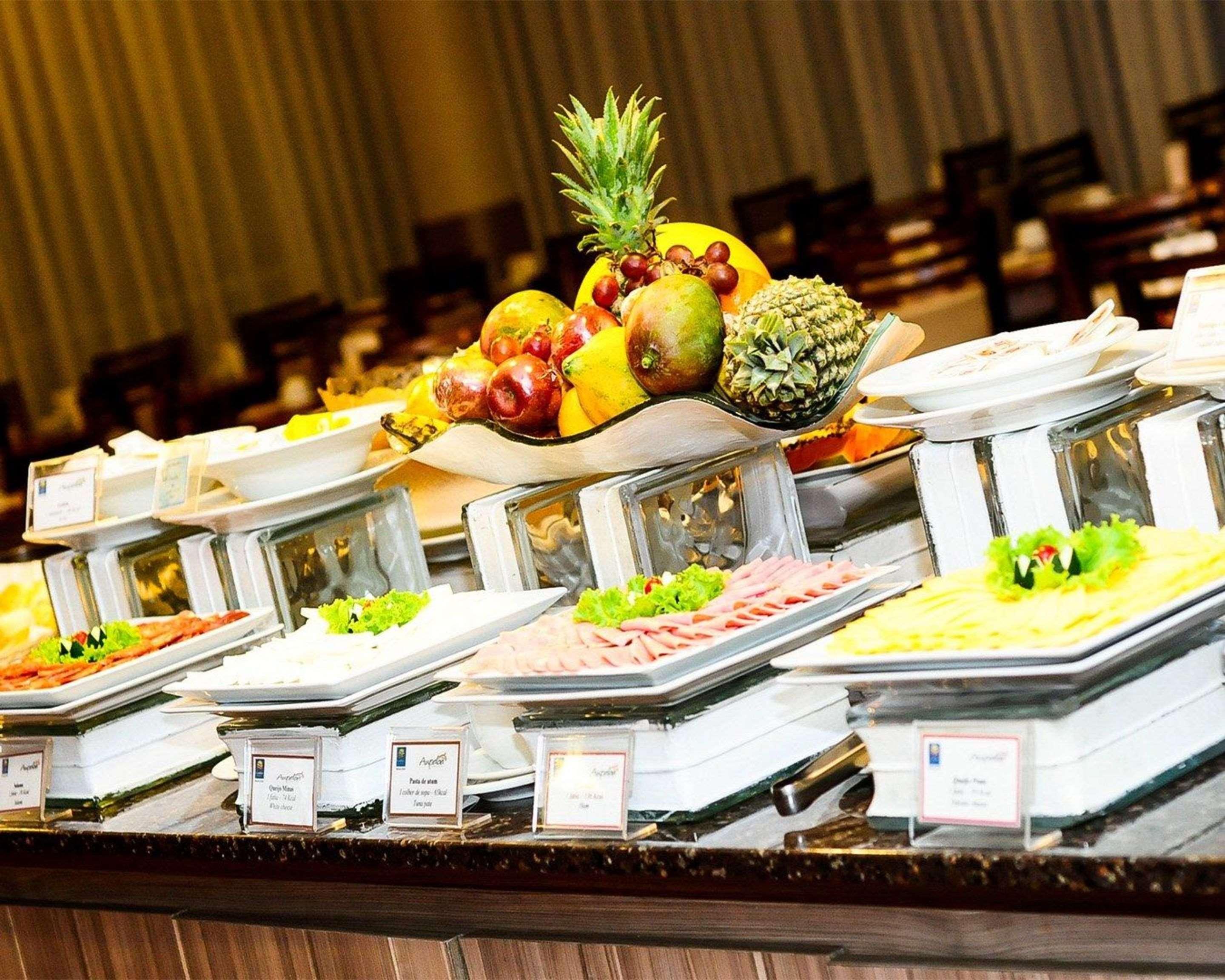 Comfort Hotel Manaus Bagian luar foto