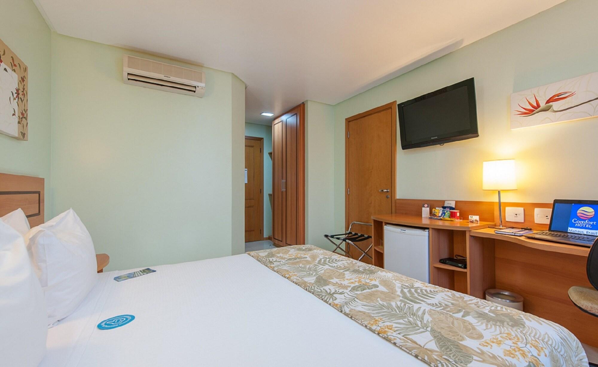 Comfort Hotel Manaus Bagian luar foto