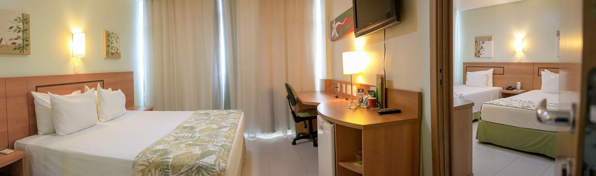 Comfort Hotel Manaus Bagian luar foto