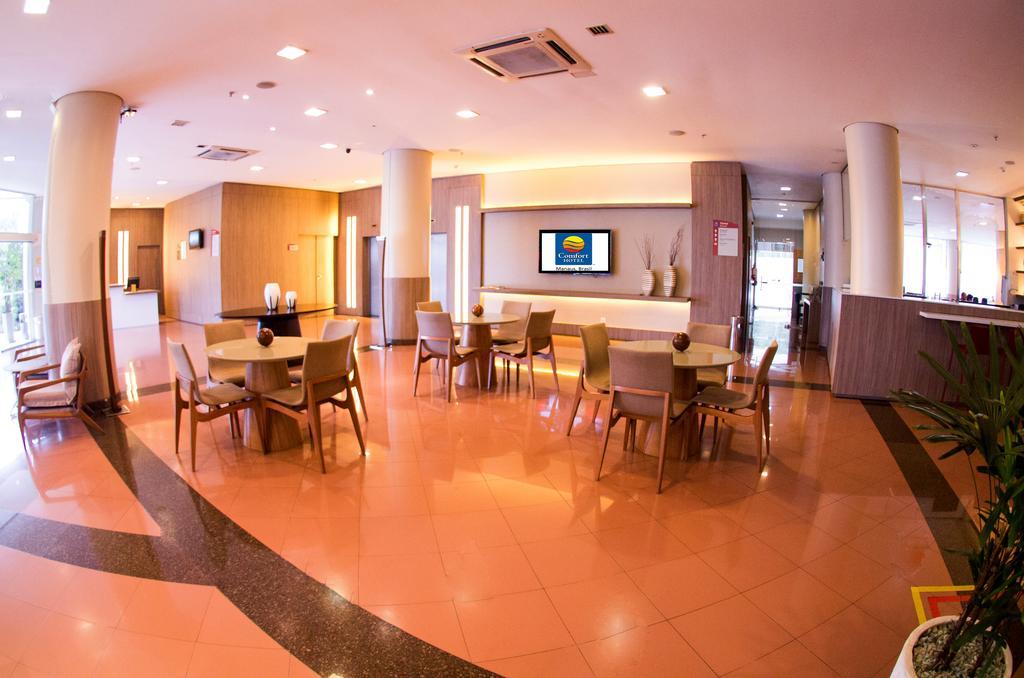 Comfort Hotel Manaus Bagian luar foto