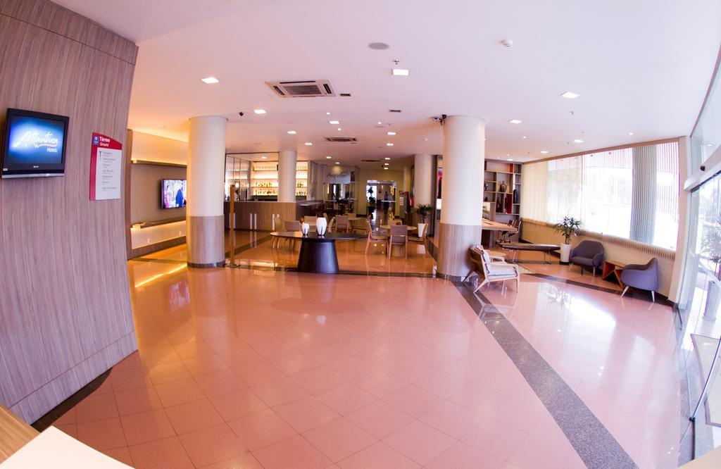 Comfort Hotel Manaus Bagian luar foto