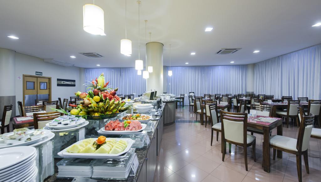 Comfort Hotel Manaus Bagian luar foto