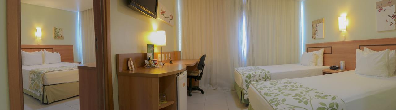 Comfort Hotel Manaus Bagian luar foto